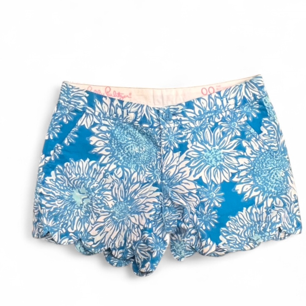 Lilly Scalloped Buttercup Short 
Blue Sunflowers